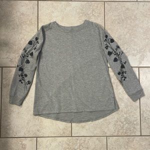 Women’s embroidered long sleeve shirt size small